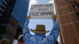 Regering-Trump sleept Harvard opnieuw voor de rechter wegens antisemitisme