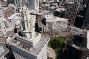 Two takes: Should Oakland adopt ‘strong mayor’ charter reforms to help fix its many problems?