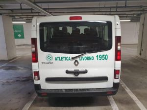 Rubano le chiavi e poi il pulmino dell’Atletica Livorno parcheggiato dall’altra parte della città