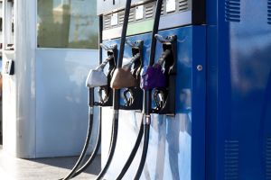 Teurer Sprit für Beschäftigte, Profite für Konzerne: Preisstopp jetzt!