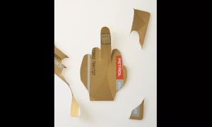 Pomanjkanje goriva na Petrolovih črpalkah: vizualni komentar Tomata Koširja