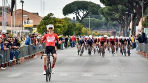 Ciclismo, tris del Team Vangi Tommasini a Massa con un allungo finale