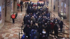 In 370mila ad Assisi per San Francesco. Conclusa la venerazione delle spoglie mortali, pellegrini da tutto il mondo