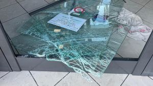 Spaccata alla gelateria Labbe: 