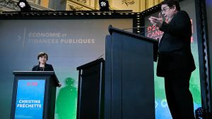 Débat CAQ: ego contre beige