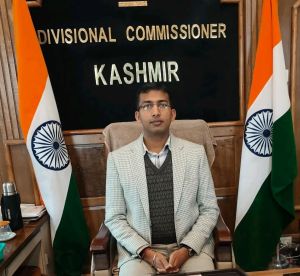 Sufficient fuel stocks in Kashmir, no need to panic: Div Com