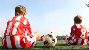 L’orco nello spogliatoio dei baby calciatori. Il fenomeno preoccupante che inquina i nostri vivai