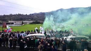 L’ultimo saluto a Bossi e il tramonto del Nord: il federalismo resta un’incompiuta