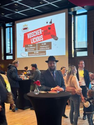 Jüdische Gemeinde Chabad Berlin: Streetfood-Festival Koscherlicious lockt mehr als 2000 Besucher an