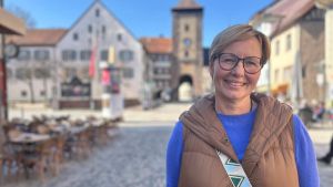 Zurück aus Katar: Wie die Hochemminger Ärztin in der Notaufnahme empfangen wird