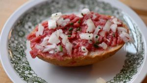 Vorsicht, Bauchweh - Neuer Zwiebelmett-Rückruf bei Penny