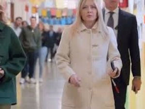 Meloni ai cronisti dopo il voto per referendum giustizia: Lo sapete che non vi posso rispondere oggi