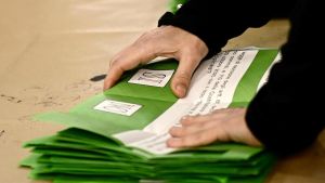 L’analisi del voto: il fattore giovani e l’astensionismo punitivo al Sud