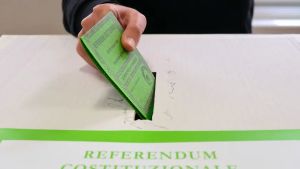 Lo scarto tra grandi città e provincia, il peso del voto politico: cosa dicono i risultati del referendum in Fvg