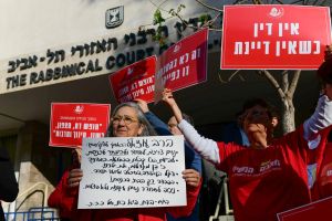 New law lets rabbinical courts arbitrate civil disputes; opposition head says Israel now a theocracy