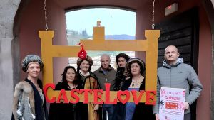 Sulle tracce di un amore segreto. Un successo la prima di CasteLove