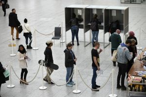 La démocratie est-elle en faillite?