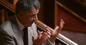 “Dopo la batosta, Meloni dovrebbe riflettere sulle dimissioni”, dice Renzi