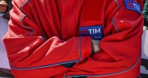 Poste-Tim, operazione di mercato o ritorno della mano pubblica? Parla l'ex ministro Tria