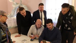 Gli esiti del voto. Il PD: 