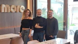 Riccione, riapre dopo 4 anni il bar simbolo dell’Abissinia: da Angelini a More