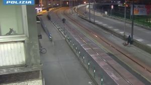 Rapinata mentre va al lavoro, poi la richiesta di soldi alla famiglia: arrestato un 29enne