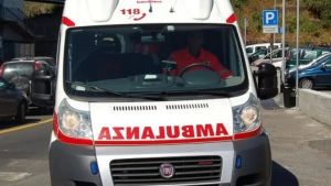 Dipendente comunale trovato morto dai colleghi nel magazzino