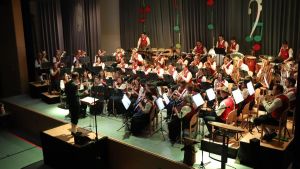 Blasorchester erfüllt Wünsche des Publikums