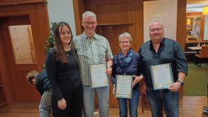 Musikverein Niederhof feiert seine langjährigen Aktiven