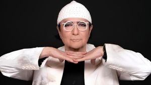 Renato Zero a Bologna chiama i ‘sorcini’: torna la fiaba stravagante ‘L’OraZero’