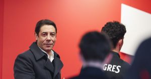 Benfica: Rui Costa a pensar e a fazer bem