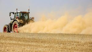 Medio Oriente, tensioni nello stretto di Hormuz: aumentano i costi per le aziende agricole toscane, export a rischio