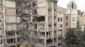 (VIDEO) Tel Aviv Struck by 220-Pound Iranian Missile Warhead as Barrage Pierces Defenses Amid Conflict