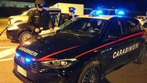 Di notte alla guida del suv di papà: ragazzino di 15 anni fermato dai carabinieri a Ballabio