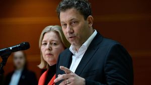 Schwarze Sieger, grüne Sieger: Wer braucht eigentlich noch die SPD?