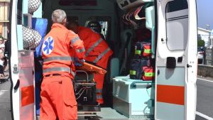 Arena Po, cade dalla bisarca alla Bertani Trasporti: 37enne in ospedale