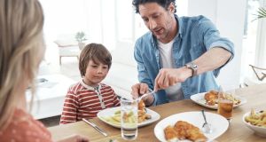 Parents experiment with 4 p.m. dinners and are blown away by the results
