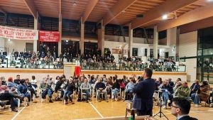 I disegni dei bambini per salvare il verde: finisce con una multa la protesta pacifica nel parco