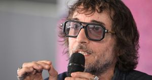 Cruciani: “Senza una svolta Meloni rischia di diventare l’anatra zoppa di cui parla Renzi. Ne cacci altri”