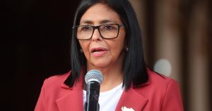 Il rimpasto di Delcy Rodríguez per assecondare gli americani e garantire “la felicità per tutti”