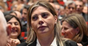 Bartolozzi si dimette dopo aver mandato Nordio allo sbaraglio e aver sconquassato il ministero