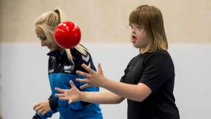 Det ligner kun mindre besparelser, men det handler i virkeligheden om liv med værdighed