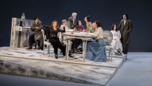 Che senso ha riscrivere Čechov? Il tentativo di Liv Ferracchiati, in cerca di risposte