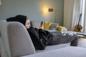 Bijna alle jongeren zien video’s over crypto. Hoe schadelijk is dat? ‘Meer dan de helft is onzin’