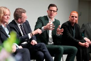 De har begge aktier i det borgerlige Danmark – og de ser samme vej ud af den blå elendighed