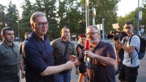 Vučićević i Mitrović na terenu: Režimski medijski moćnici u kampanji na lokalu