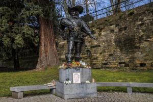 Skelet van lang gezochte ‘vierde musketier’ d’Artagnan mogelijk gevonden in Maastricht