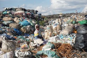 Behind the rake and sickle of Nairobi’s wastepickers