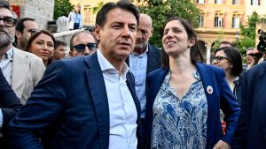 Fuga in avanti di Schlein: 