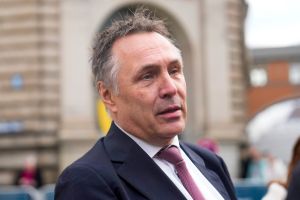 Dette blir for dumt, Sandvik